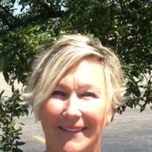 Meet your Posher, Lorie